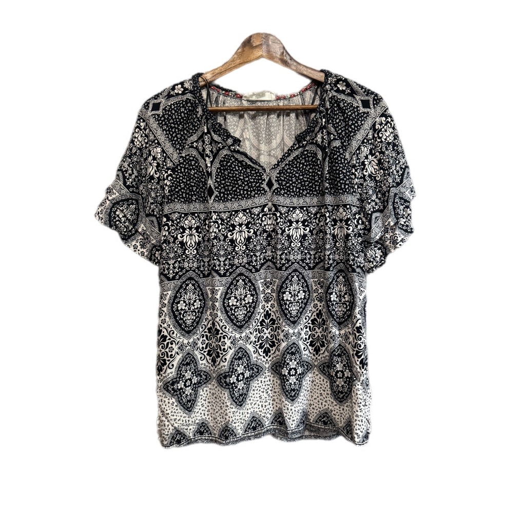 Nurture by Westbound Blouse Women Large Black White Excellent Medallion Boho Top